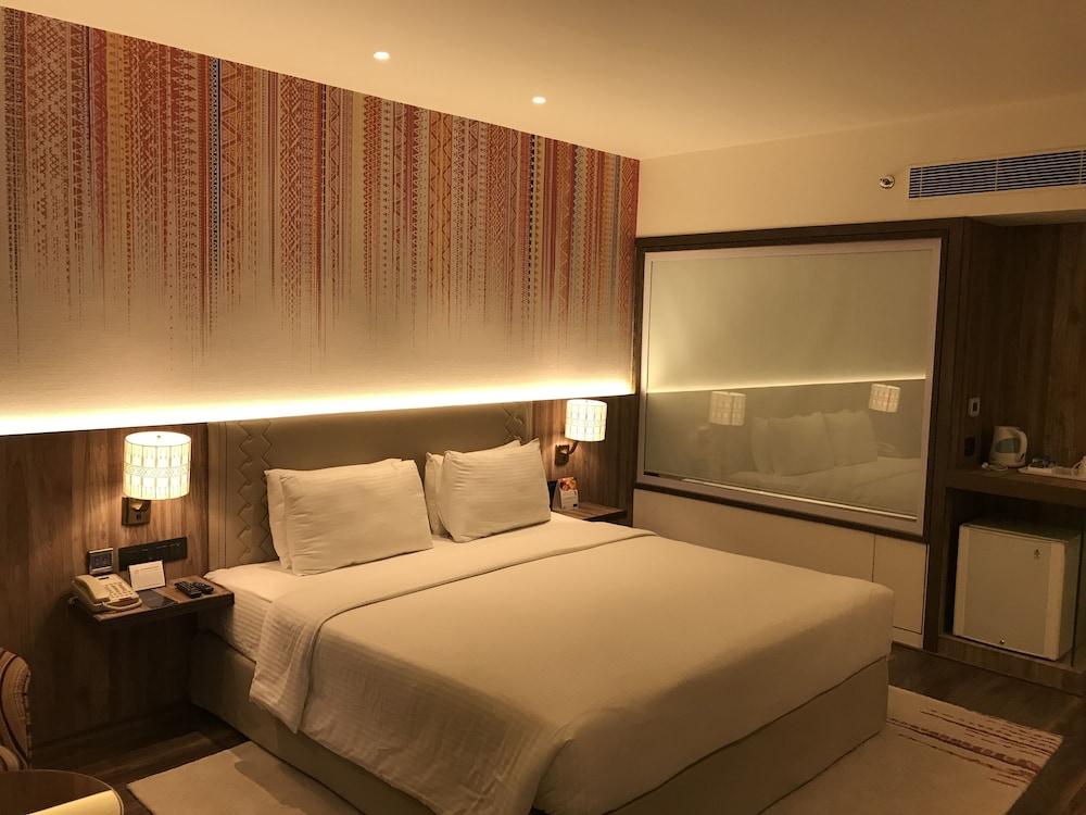 Welcomhotel By Itc Hotels, Ashram Road, Ahmedabad Buitenkant foto