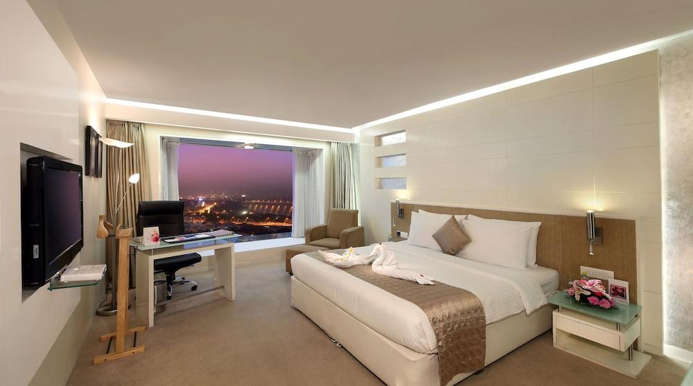 Welcomhotel By Itc Hotels, Ashram Road, Ahmedabad Buitenkant foto