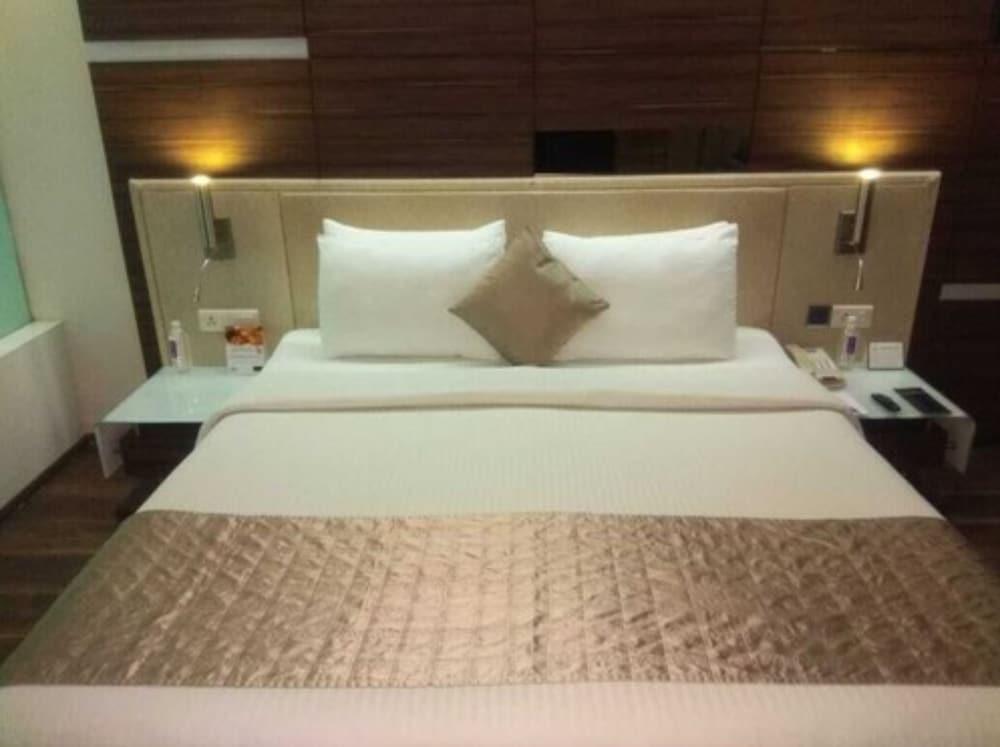 Welcomhotel By Itc Hotels, Ashram Road, Ahmedabad Buitenkant foto