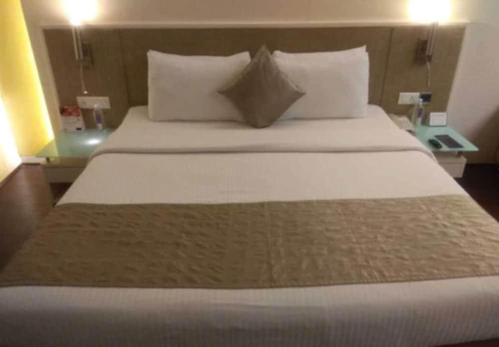 Welcomhotel By Itc Hotels, Ashram Road, Ahmedabad Buitenkant foto