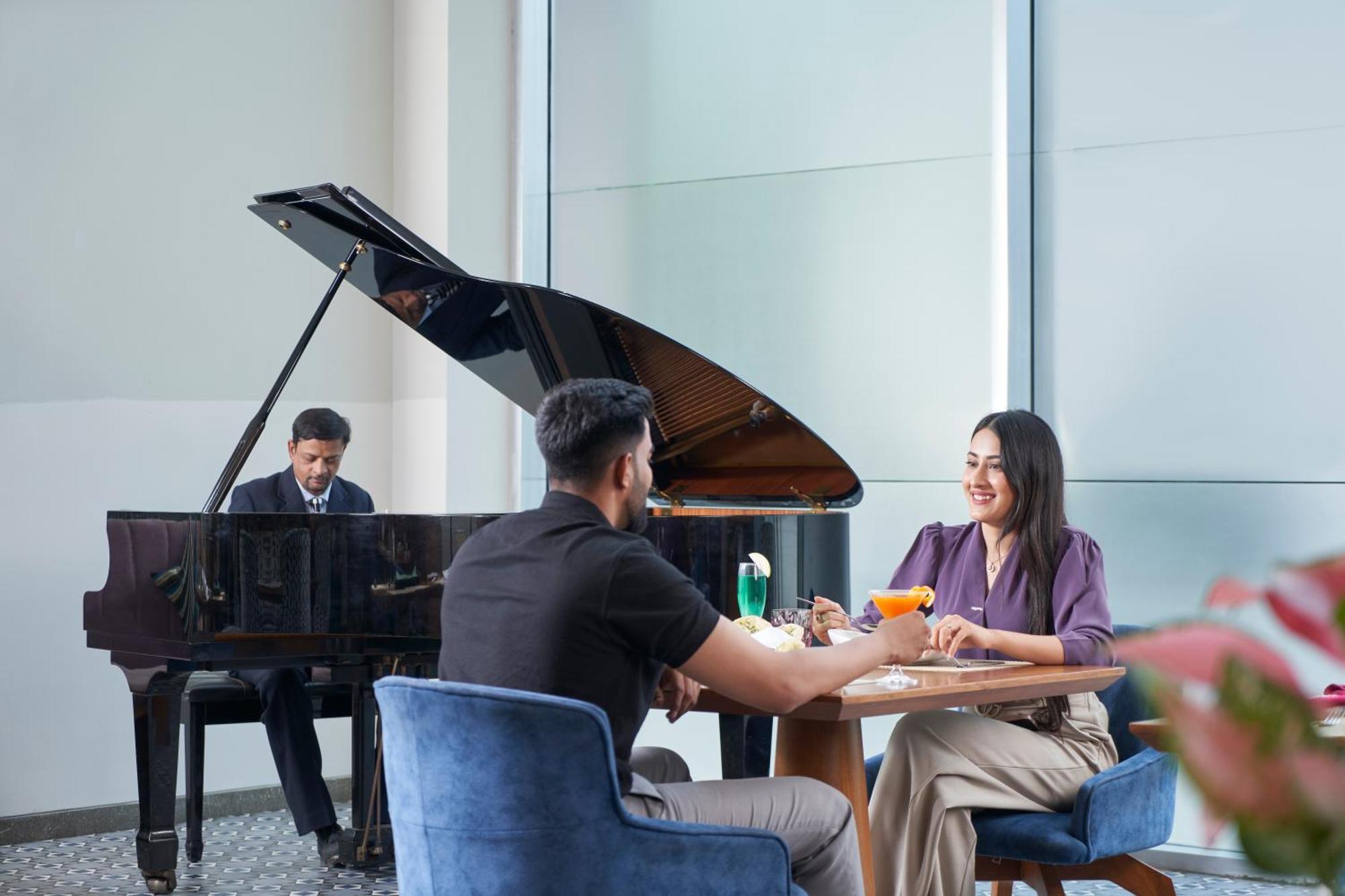 Welcomhotel By Itc Hotels, Ashram Road, Ahmedabad Buitenkant foto