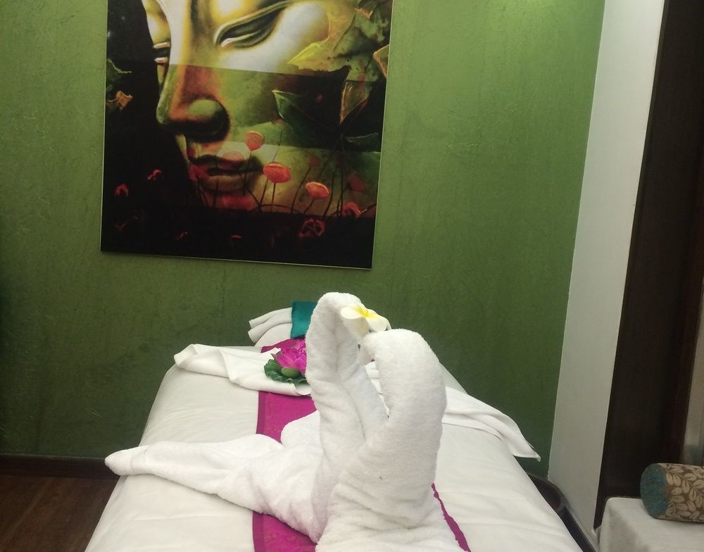 Welcomhotel By Itc Hotels, Ashram Road, Ahmedabad Buitenkant foto
